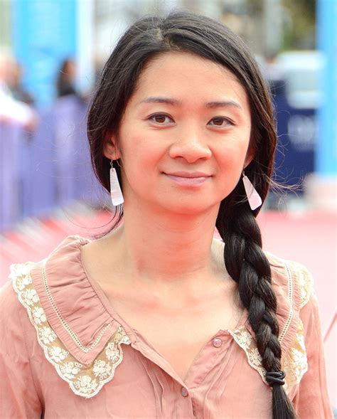 chloe zao